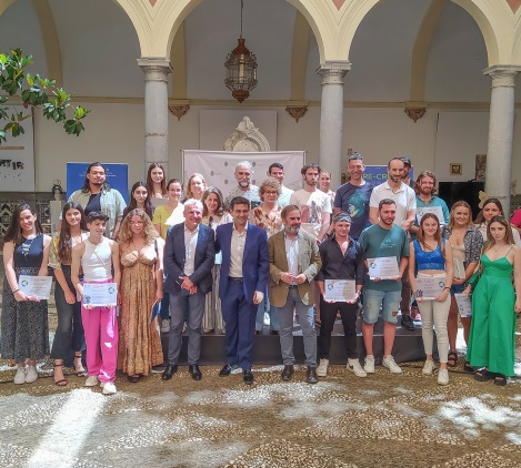 ©Ayto.Granada: El Ayuntamiento clausura los actos del Da Mundial del Medio Ambietne con la entrega de los premiso Re-crea. Arte y Recicla